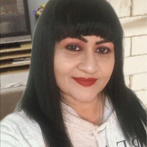 Meet your Posher, Indi